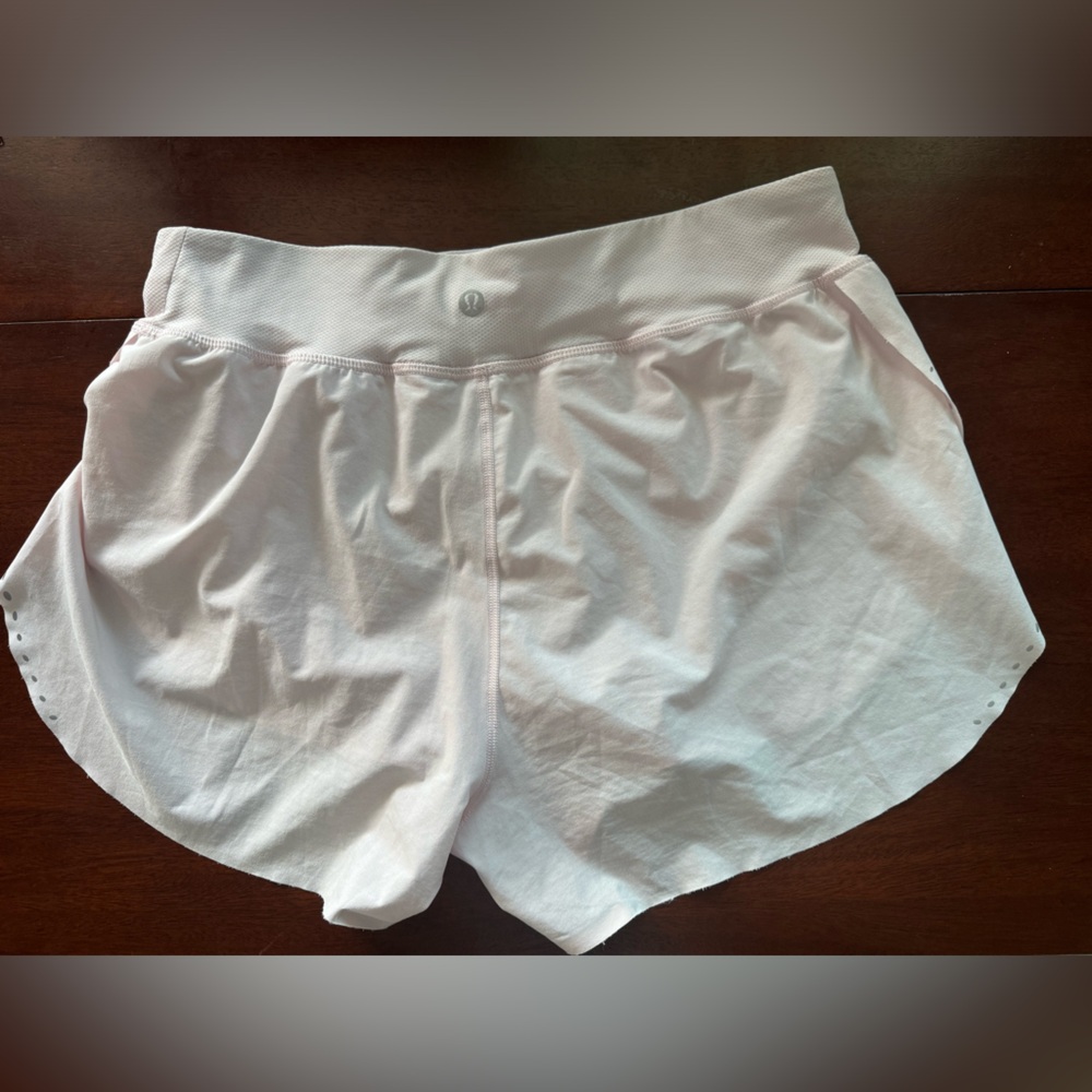 Fast and Free Reflective High-Rise Classic-Fit Short 3"
